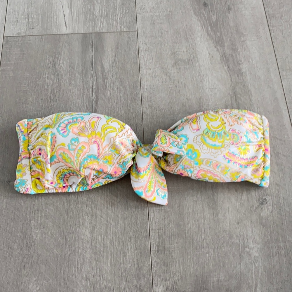 ✨2 for 20✨ Victoria’s Secret Bikini Top
